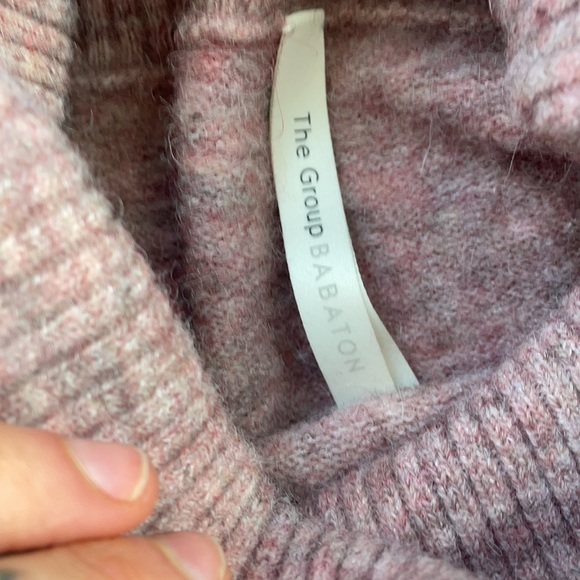 The group by babaton sweater NWOT - Picture 4 of 4